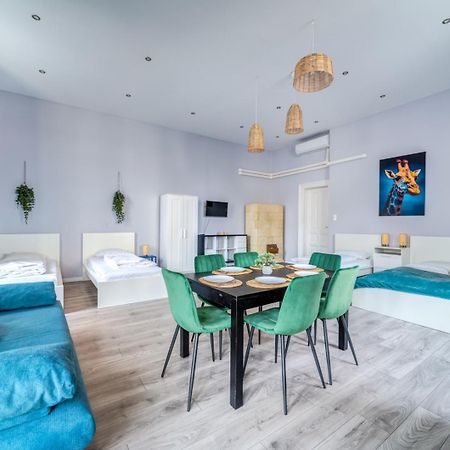 Downtown Delight - Erzsebet Blvd - 13 Ppl Apartment Будапеща Екстериор снимка