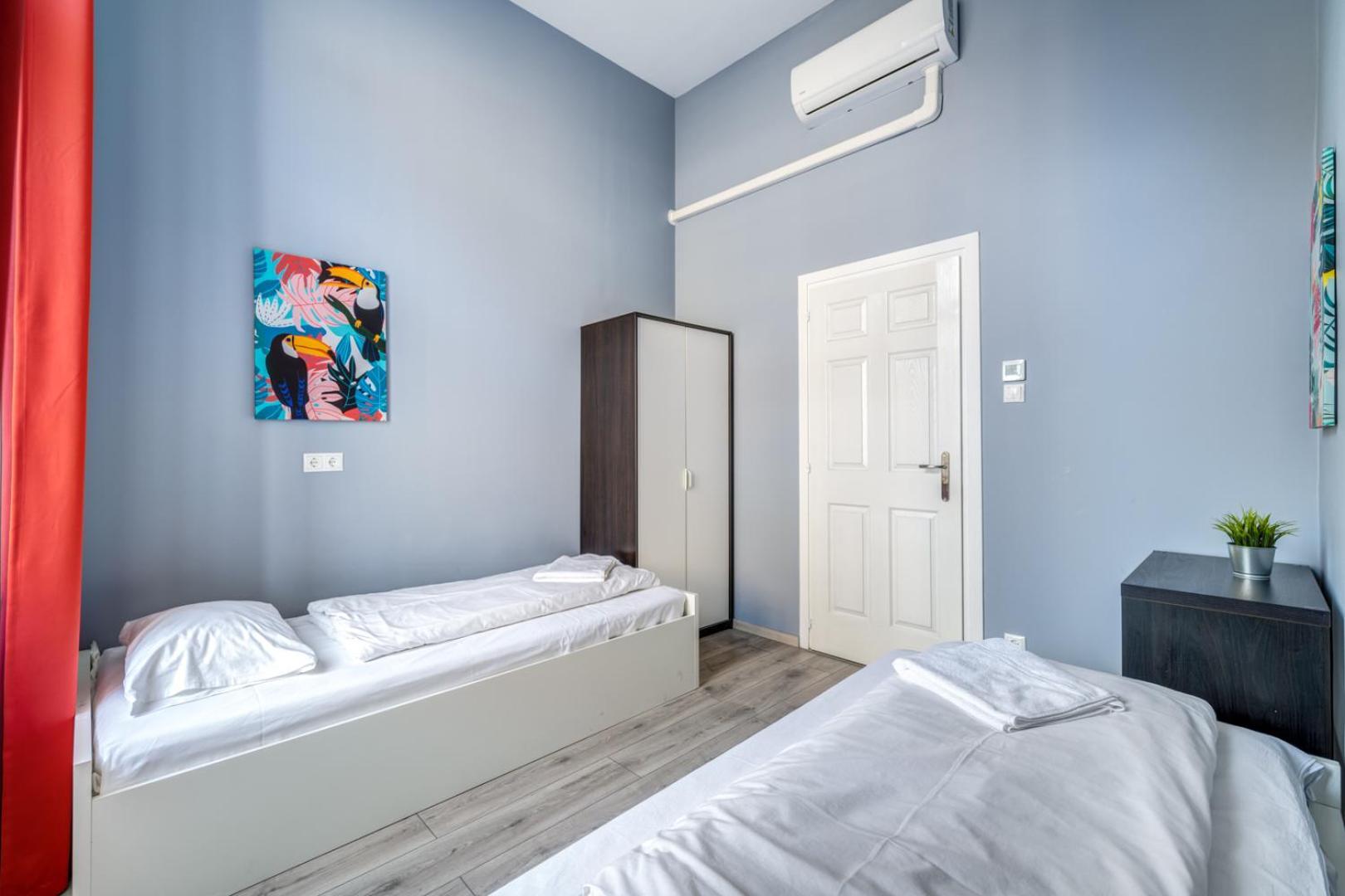 Downtown Delight - Erzsebet Blvd - 13 Ppl Apartment Будапеща Екстериор снимка