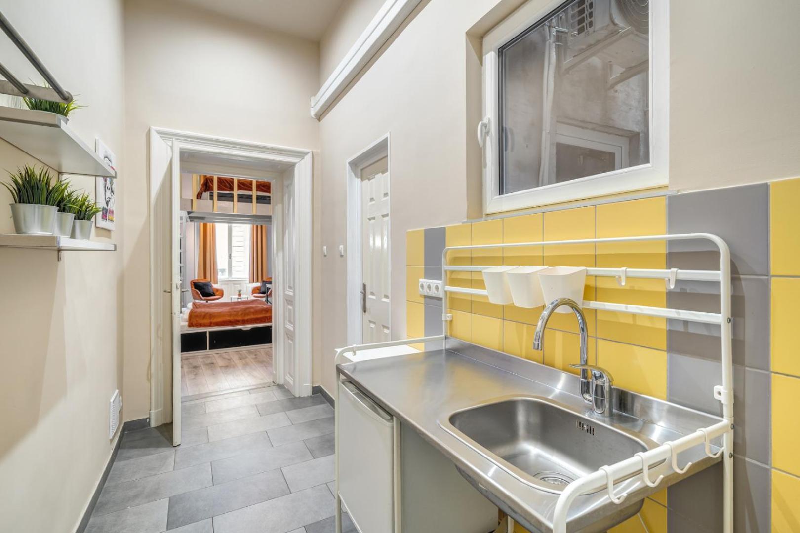 Downtown Delight - Erzsebet Blvd - 13 Ppl Apartment Будапеща Екстериор снимка